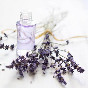 Lavender oil essential oil spray for bed