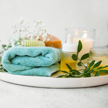 What products are in a Spa Party Kit for at Home?